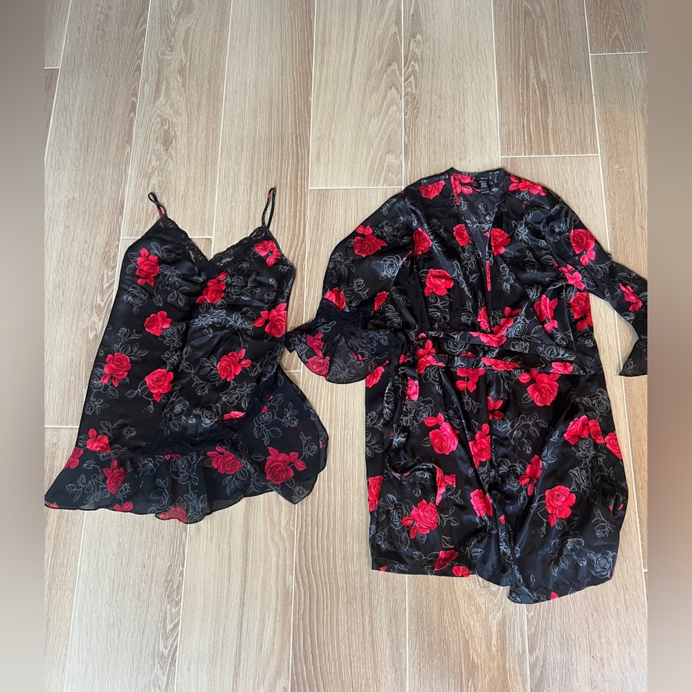 Teddy and robe satin set